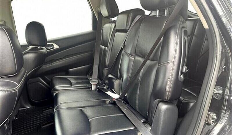 
								2018 Nissan Pathfinder SL full									