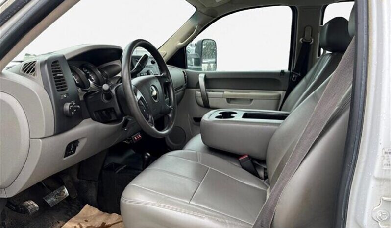 
								2012 Chevrolet Silverado 3500 Work Truck full									