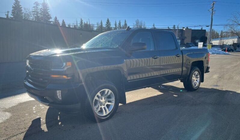 
								2016 Chevrolet Silverado 1500 LT Z71 full									