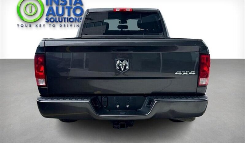 
								2020 RAM 1500 Express full									