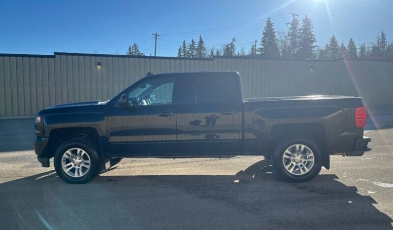 
								2016 Chevrolet Silverado 1500 LT Z71 full									