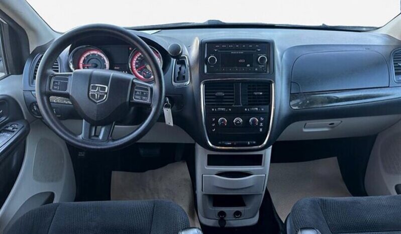 
								2017 Dodge Grand Caravan SE full									