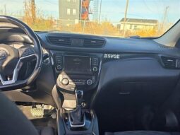 
										2019 Nissan Qashqai SV full									
