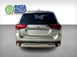 
										2020 Mitsubishi Outlander ES full									