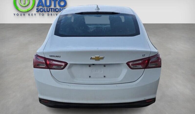 
								2022 Chevrolet Malibu LT full									