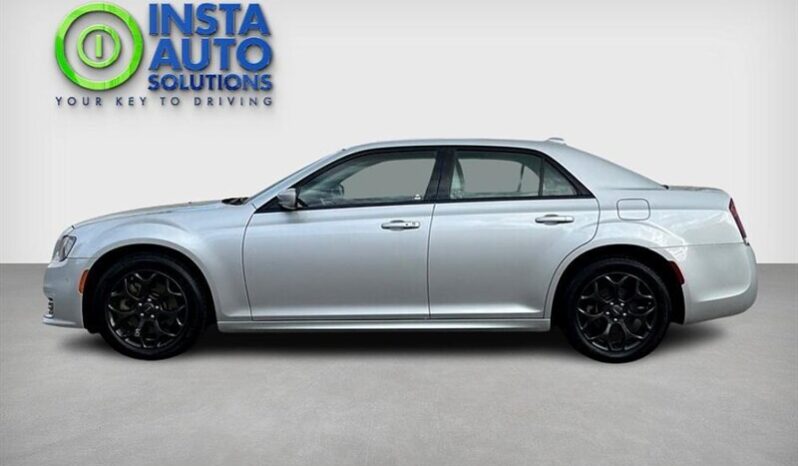 
								2022 Chrysler 300 Series Touring L full									