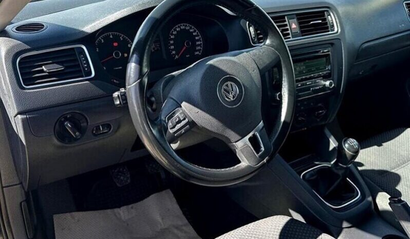 
								2014 Volkswagen Jetta S full									