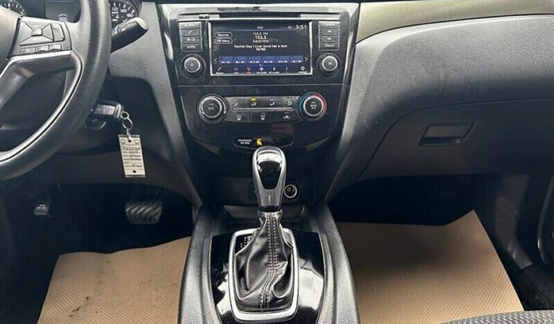
								2019 Nissan Qashqai S full									