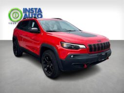 
										2019 Jeep Cherokee Trailhawk full									