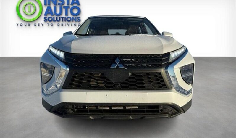 
								2022 Mitsubishi Eclipse Cross ES full									