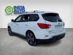 
										2017 Nissan Pathfinder Platinum full									