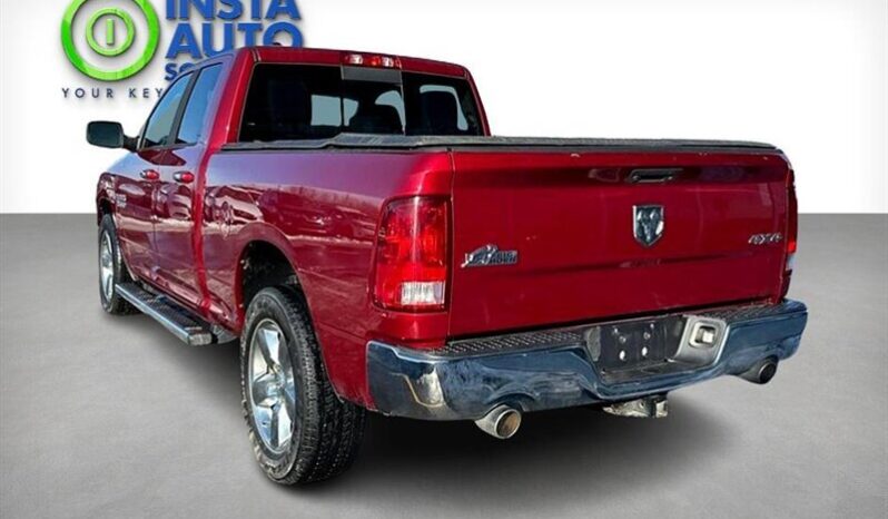 
								2015 RAM 1500 Big Horn full									