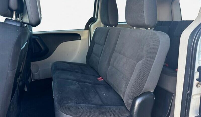 
								2017 Dodge Grand Caravan SE full									