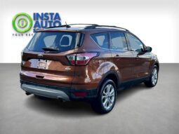 
										2017 Ford Escape SE full									