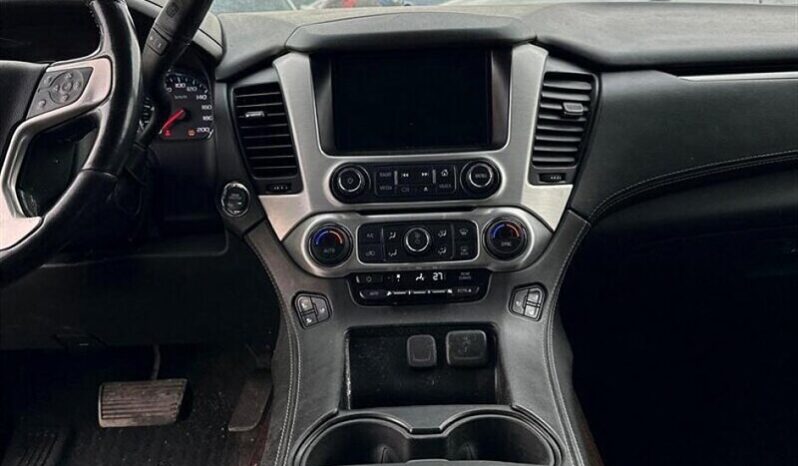 
								2020 GMC Yukon XL SLT full									
