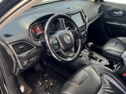 
										2019 Jeep Cherokee Trailhawk Elite full									