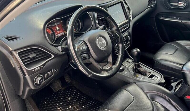 
								2019 Jeep Cherokee Trailhawk Elite full									
