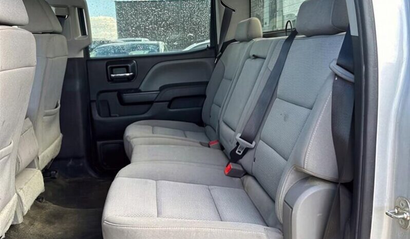 
								2018 Chevrolet Silverado 1500 Custom full									
