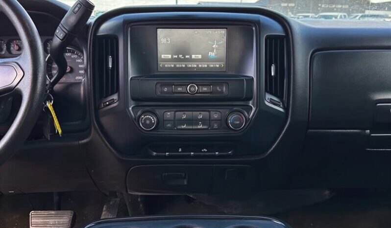 
								2018 Chevrolet Silverado 1500 Custom full									