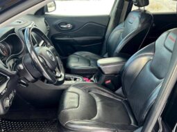 
										2019 Jeep Cherokee Trailhawk Elite full									