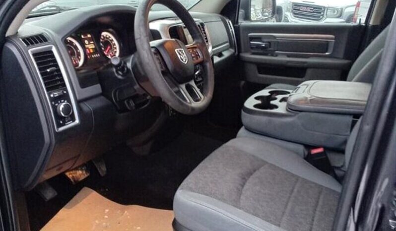 
								2017 RAM 1500 Express full									