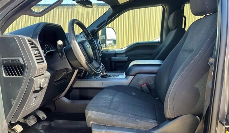
								2017 Ford F-150 XLT FX4 Sport full									