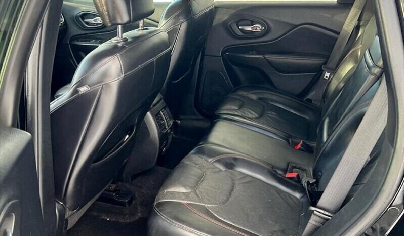 
								2019 Jeep Cherokee Trailhawk Elite full									