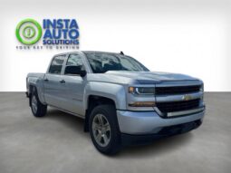 
										2018 Chevrolet Silverado 1500 Custom full									