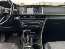 
										2019 Kia Optima EX full									
