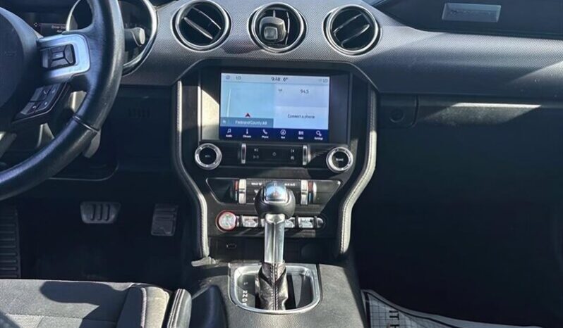 
								2019 Ford Mustang EcoBoost full									