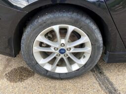 
										2019 Ford Fusion SE full									