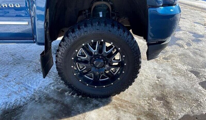 
								2017 Chevrolet Silverado 1500 LTZ Z71 full									