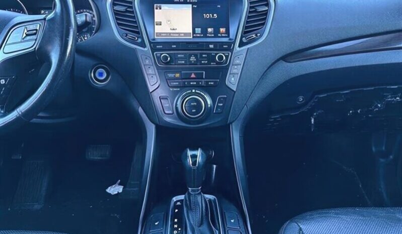 
								2018 Hyundai Santa Fe XL Luxury full									