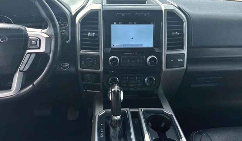 
								2017 Ford F-150 Lariat full									