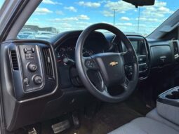 
										2018 Chevrolet Silverado 1500 Custom full									