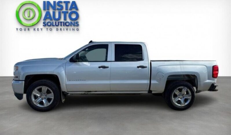 
								2018 Chevrolet Silverado 1500 Custom full									
