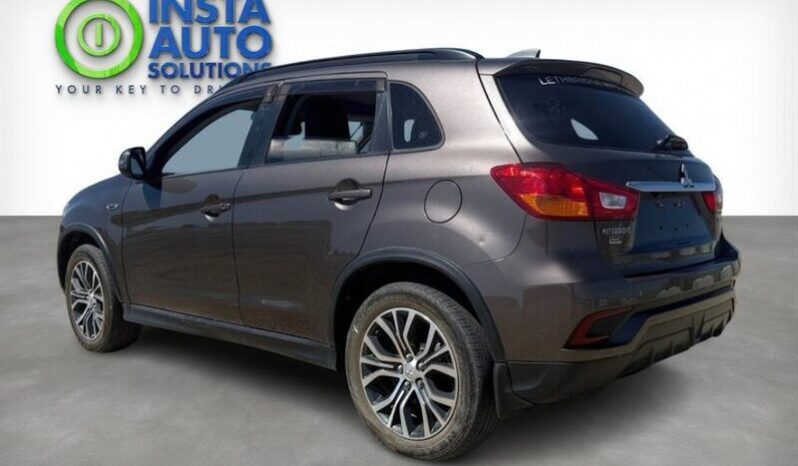 
								2019 Mitsubishi RVR SE LTD full									