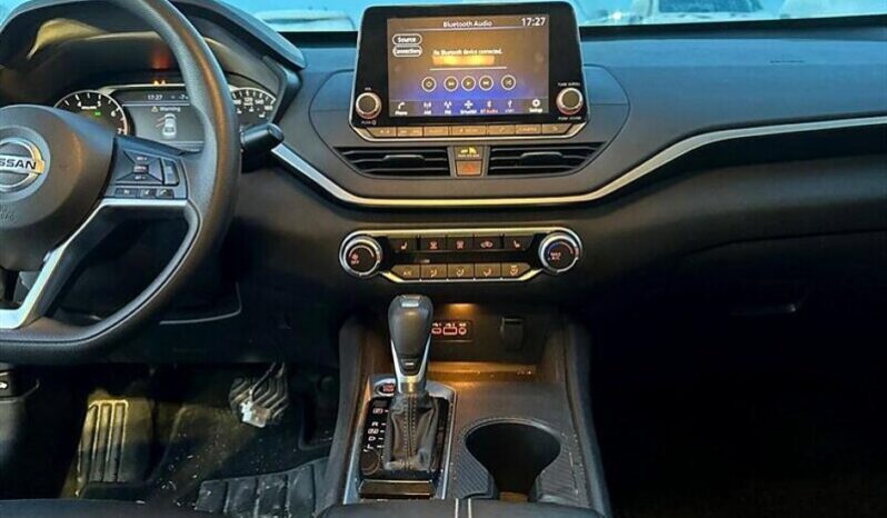 
								2022 Nissan Altima 2.5 SE full									