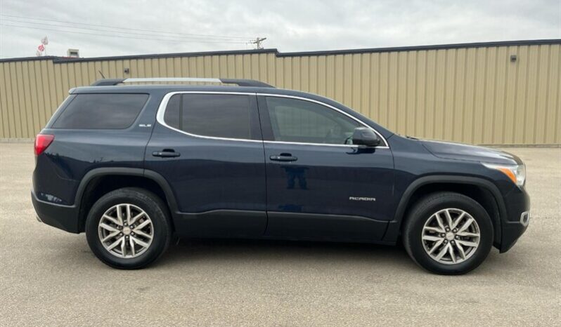 
								2017 GMC Acadia SLE-2 full									