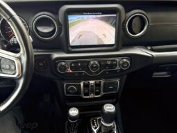 
										2018 Jeep Wrangler Unlimited Sahara full									