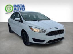 
										2016 Ford Focus SE full									