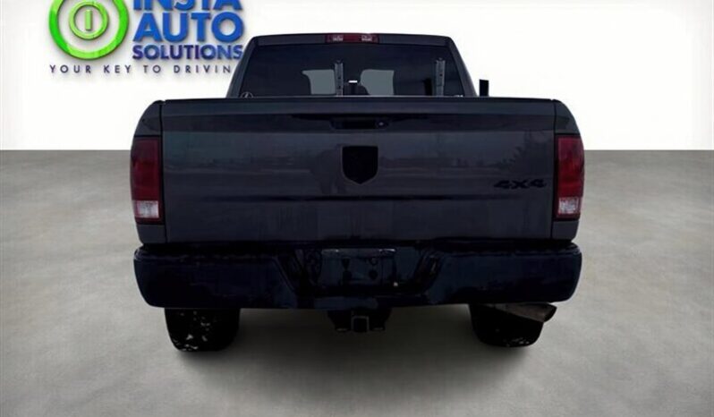
								2017 RAM 1500 ST full									