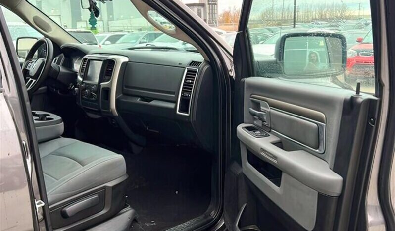 
								2017 RAM 1500 SLT full									