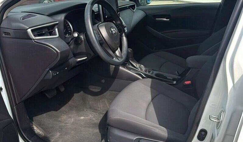 
								2020 Toyota Corolla LE full									