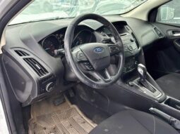 
										2016 Ford Focus SE full									
