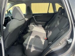 
										2024 Toyota RAV4 LE full									