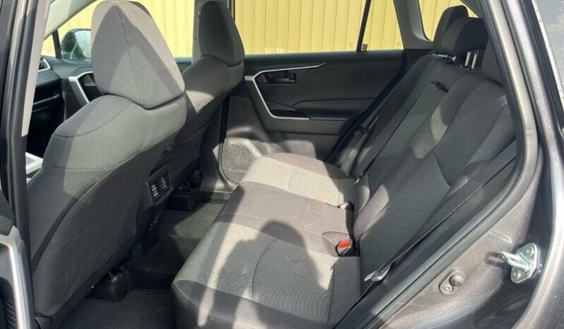 
								2024 Toyota RAV4 LE full									