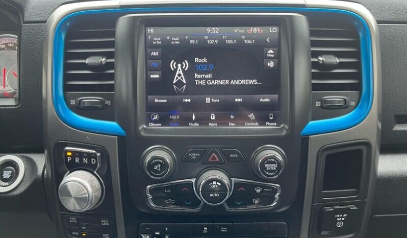 
								2018 RAM 1500 Sport full									