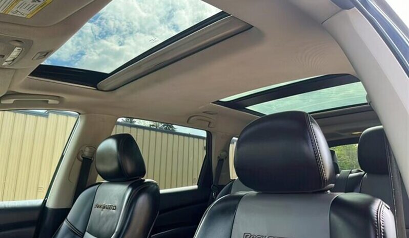 
								2020 Nissan Pathfinder SL Rock Creek full									