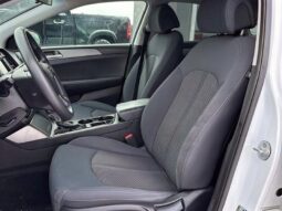 
										2016 Hyundai Sonata GL full									